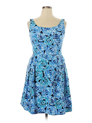 Luxe by Carmen Marc Valvo Casual Dress (view 1)