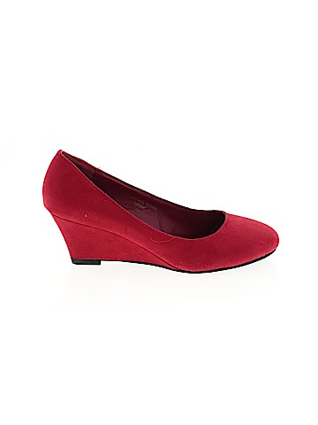 Red Circle Wedges (view 1)