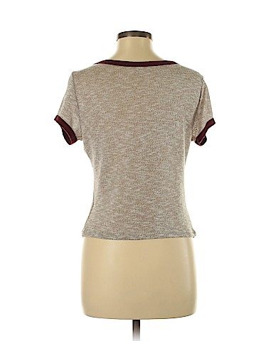 Charlotte Russe Short Sleeve T-Shirt (view 2)