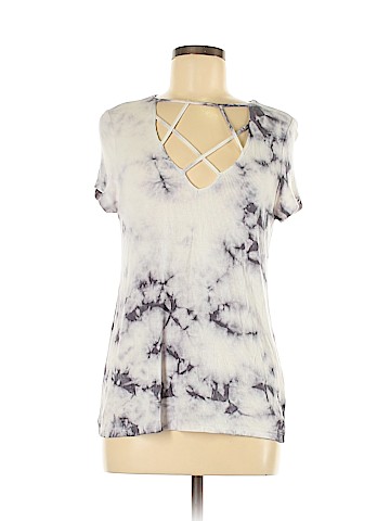 American Eagle Outfitters Short Sleeve T-Shirt (view 1)