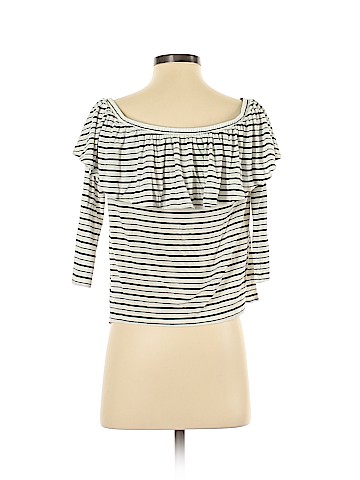 American Eagle Outfitters 3/4 Sleeve Top (view 2)