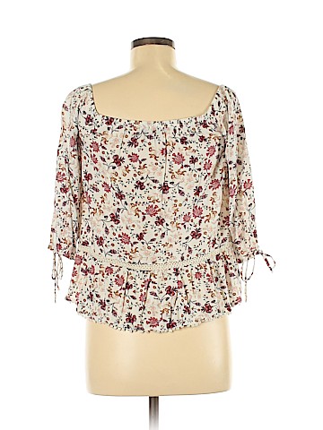 American Eagle Outfitters 3/4 Sleeve Blouse (view 2)