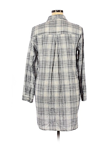 Old Navy Casual Dress (view 2)