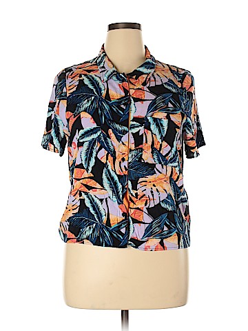 Wild Fable Short Sleeve Blouse (view 1)