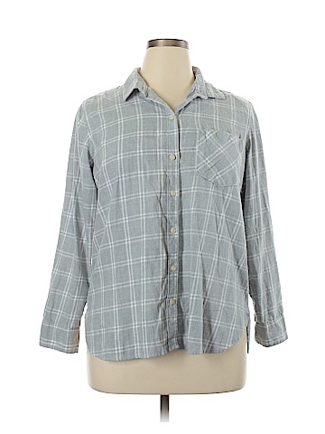 Old Navy Long Sleeve Button-Down Shirt (view 1)