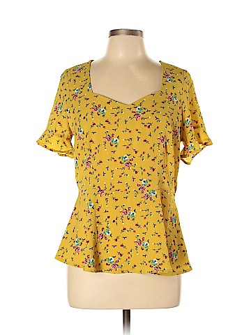 Monteau Short Sleeve Blouse (view 1)