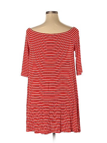 Old Navy Casual Dress (view 2)