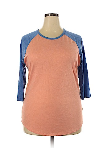 Lularoe 3/4 Sleeve T-Shirt (view 1)