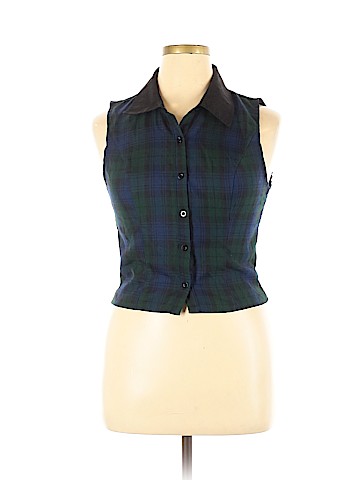Hot Topic Sleeveless Button-Down Shirt (view 1)