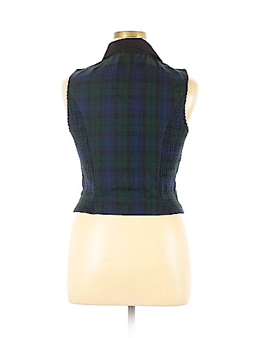 Hot Topic Sleeveless Button-Down Shirt (view 2)