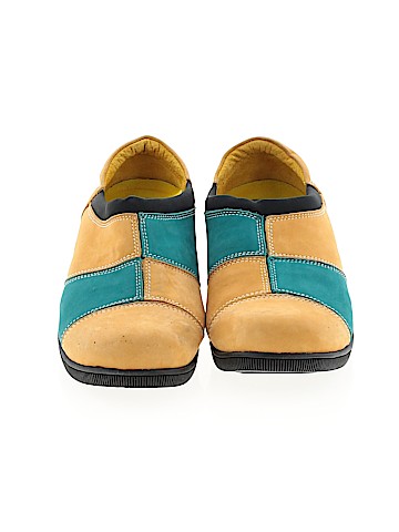 Gravity Defyer Flats (view 2)