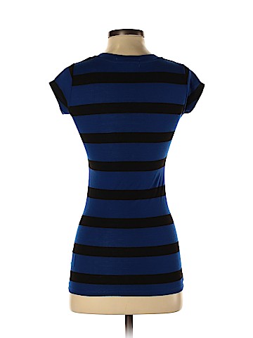 Derek Heart Short Sleeve T-Shirt (view 2)