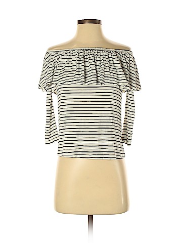 American Eagle Outfitters 3/4 Sleeve Top (view 1)