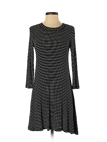American Eagle Outfitters Casual Dress (view 1)
