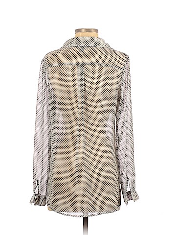 Old Navy Long Sleeve Button-Down Shirt (view 2)