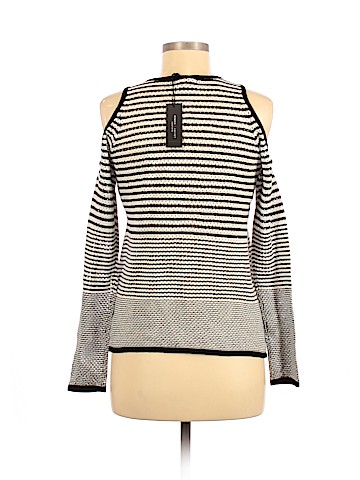 Romeo & Juliet Couture Long Sleeve Top (view 2)