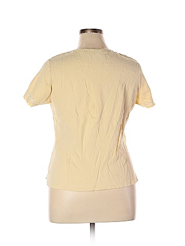 D&Co. Short Sleeve Top (view 2)