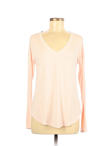 American Eagle Outfitters Long Sleeve T-Shirt (view 1)