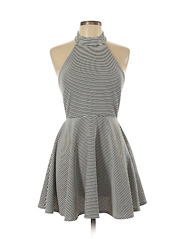 Forever 21 Casual Dress (view 1)