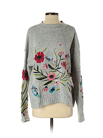 Romeo & Juliet Couture Pullover Sweater (view 1)