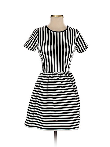 Forever 21 Casual Dress (view 1)