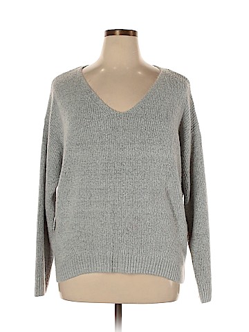 Old Navy Pullover Sweater (view 1)