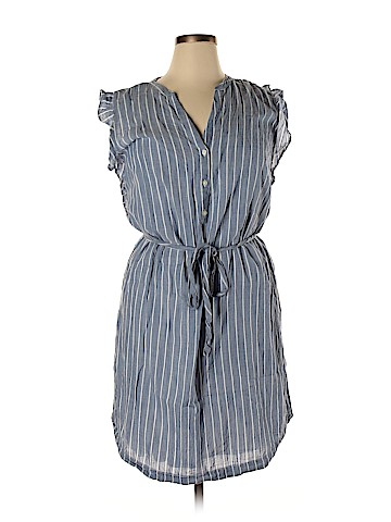 Old Navy Casual Dress (view 1)