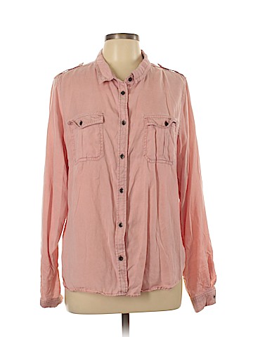 Universal Thread Long Sleeve Button-Down Shirt (view 1)