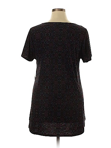 Lularoe Short Sleeve T-Shirt (view 2)