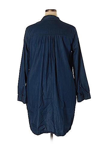 Old Navy Casual Dress (view 2)