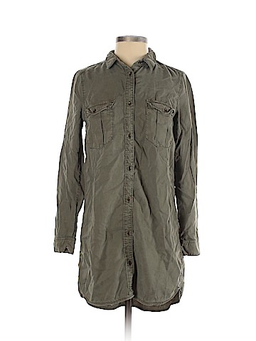 H&M 3/4 Sleeve Button-Down Shirt (view 1)