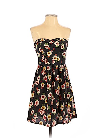 American Eagle Outfitters Casual Dress (view 1)