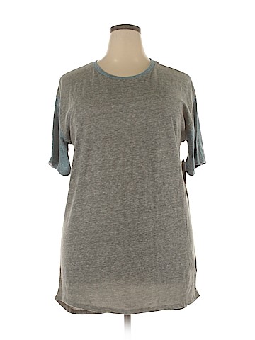 Lularoe Short Sleeve T-Shirt (view 1)