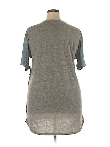 Lularoe Short Sleeve T-Shirt (view 2)