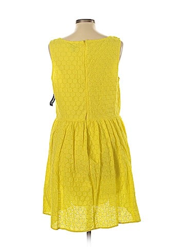 Old Navy Casual Dress (view 2)