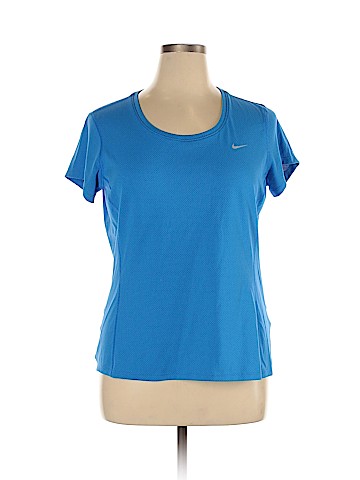 Nike Active T-Shirt (view 1)