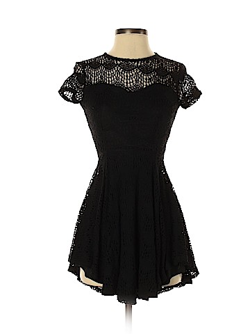 Kendall & Kylie Casual Dress (view 1)