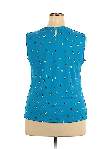 Attention Sleeveless Top (view 2)