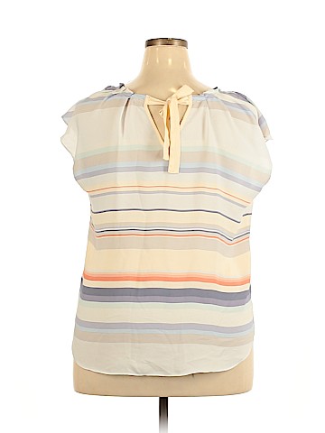 LC Lauren Conrad Short Sleeve Blouse (view 2)