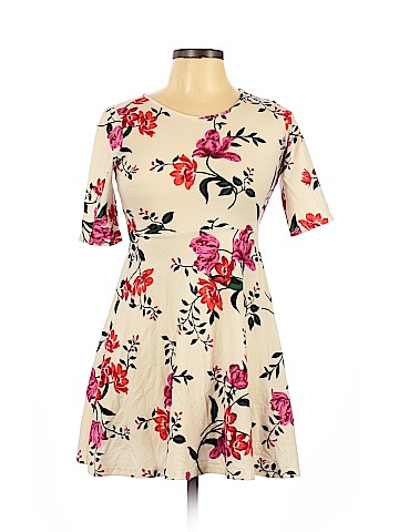 Old Navy Casual Dress (view 1)