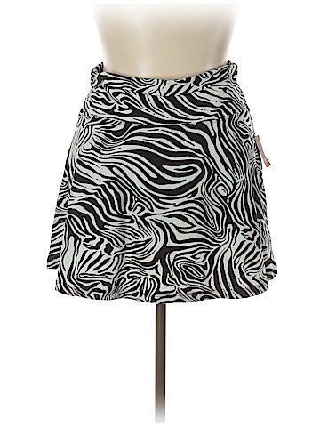 No Boundaries Casual Skirt (view 1)