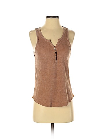 American Eagle Outfitters Tank Top (view 1)