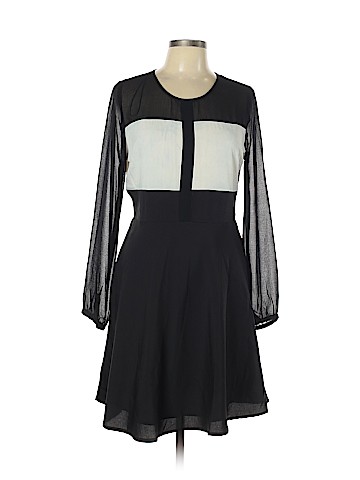 Romeo & Juliet Couture Casual Dress (view 1)