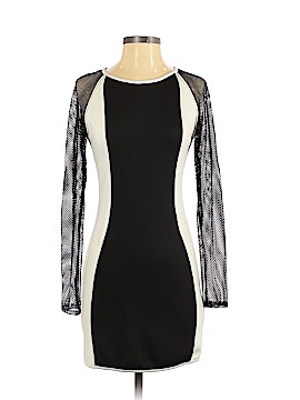 Romeo & Juliet Couture Size Sm