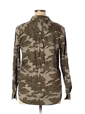 Universal Thread Long Sleeve Button-Down Shirt (view 2)