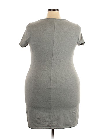 Old Navy Casual Dress (view 2)