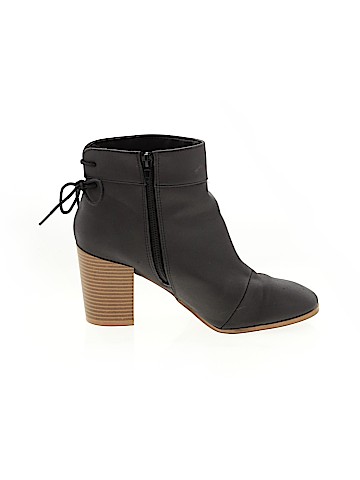 Qupid Heels (view 1)