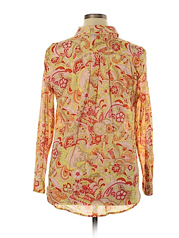 Old Navy Long Sleeve Button-Down Shirt (view 2)