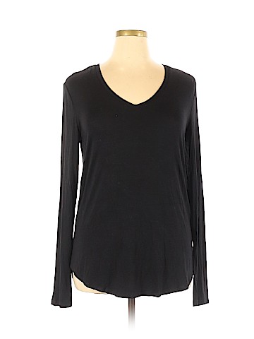 Old Navy Long Sleeve T-Shirt (view 1)