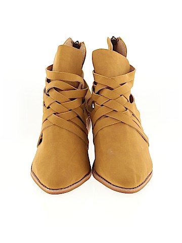 Unbranded Ankle Boots (view 2)